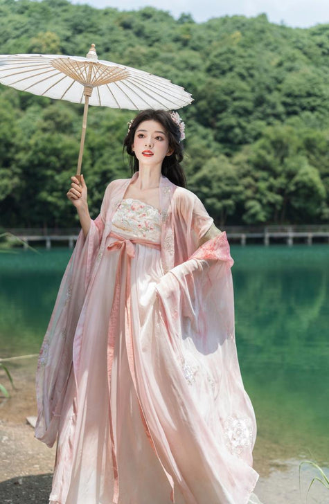 Costume d'été imprimé avec éléments chinois 