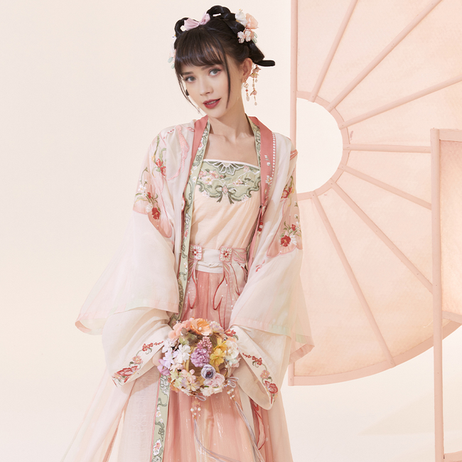 Hanfu brodé 