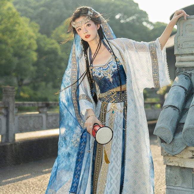 Hanfu brodé de style ethnique 